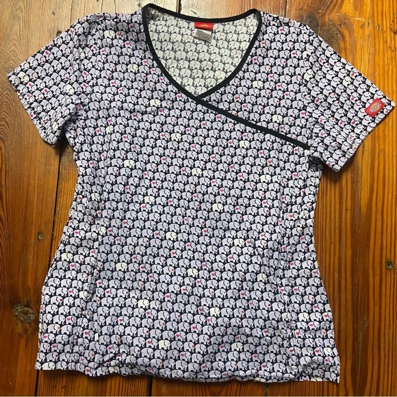 Dickies Mock Wrap Elephant In The Room Printed Scrub Top Women’s Size M Medical - Picture 2 of 9